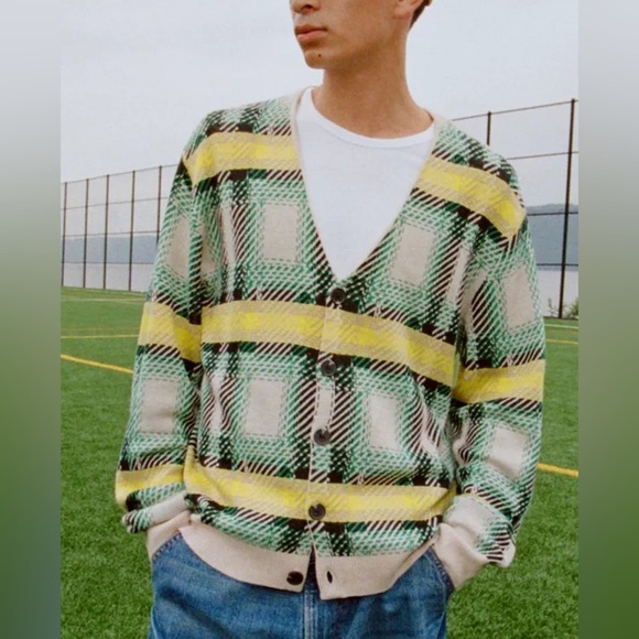 Urban Outfitters • Plaid Graphic Cardigan - Picture 1 of 9